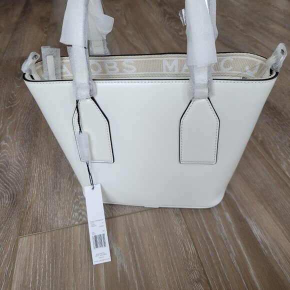 Marc Jacobs NWT Trademarc Small Tote | White | Retails $350 - Picture 3 of 9